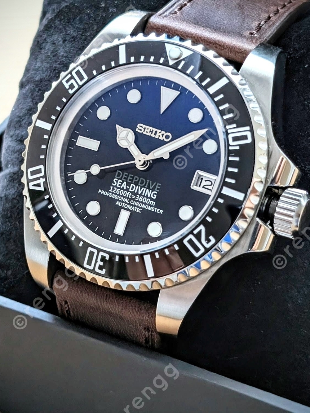 Seiko Men's Deep Dive Sea-Diving 44mm Automatic Mod Watch Black Blue Dial Great